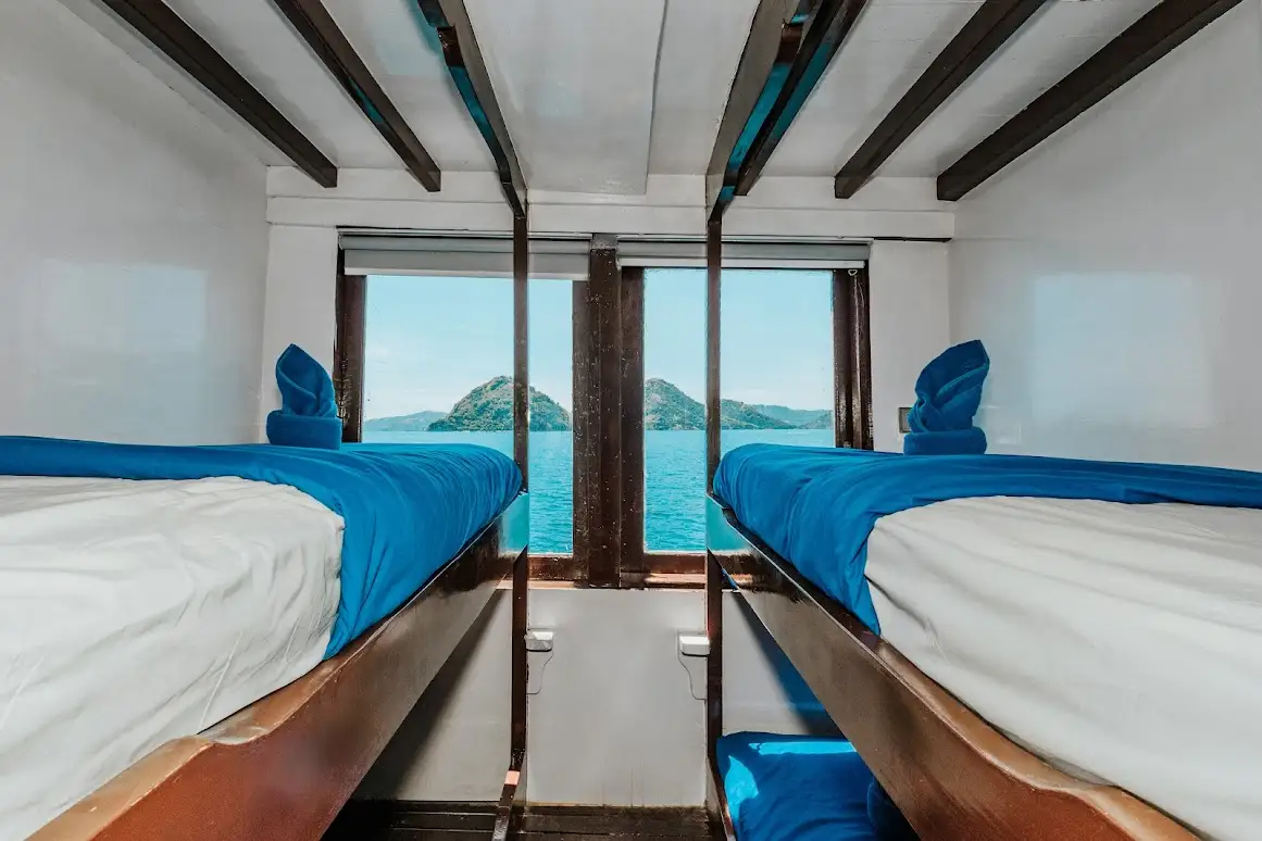 Solo Travel on Bali Yacht Week 2027: Making Friends & Memories